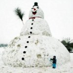 snowman_giant2.jpg snowman_giant2.jpg