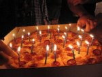 wow-that-birthday-cake-really-looks-like-pizza.jpg