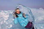 this-woman-has-been-frozen-like-that-since-the-80-s.jpg