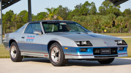 1982-chevrolet-camaro-z28-indy-pace-car_7531.jpg