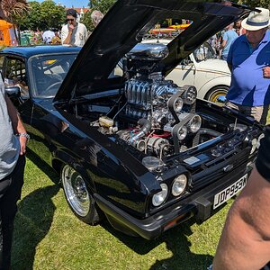 Worthing_Sunny_Sunday_2024_186.jpg
