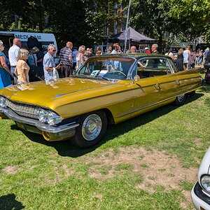 Worthing_Sunny_Sunday_2024_171.jpg
