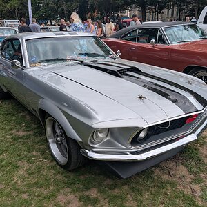 Worthing_Sunny_Sunday_2025_129.jpg