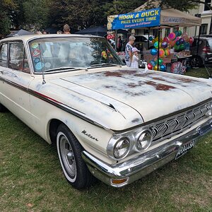 Worthing_Sunny_Sunday_2025_107.jpg