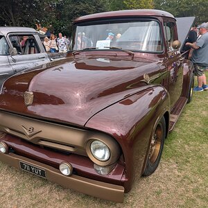 Worthing_Sunny_Sunday_2025_065.jpg