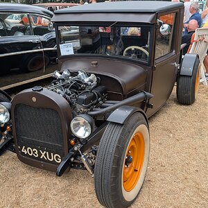 Worhing_Sunny_Sunday_2026_102.jpg