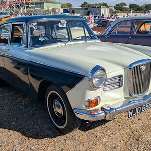 Wheelers_Hayling_Sunset_131.jpg