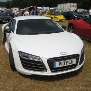 Goodwood FOS 212