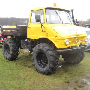 090