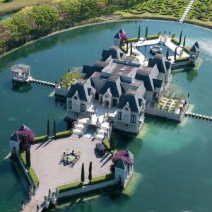 the mad hatter s summer residence