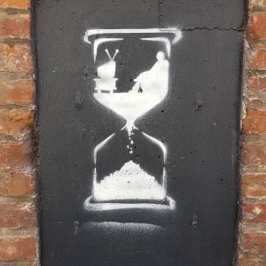 amount of time left to catch up binge watching game of thrones before someone ruins it for you