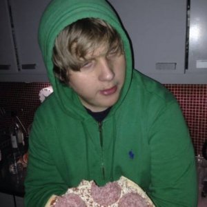 nobody tell roy his pizza is still frozen