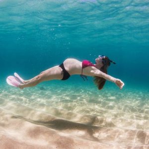 she wasn t preggers when she entered the water