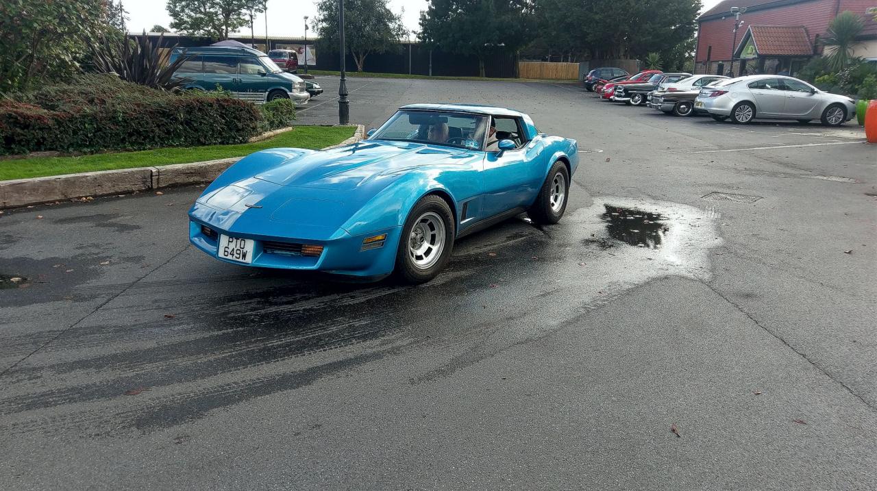 077