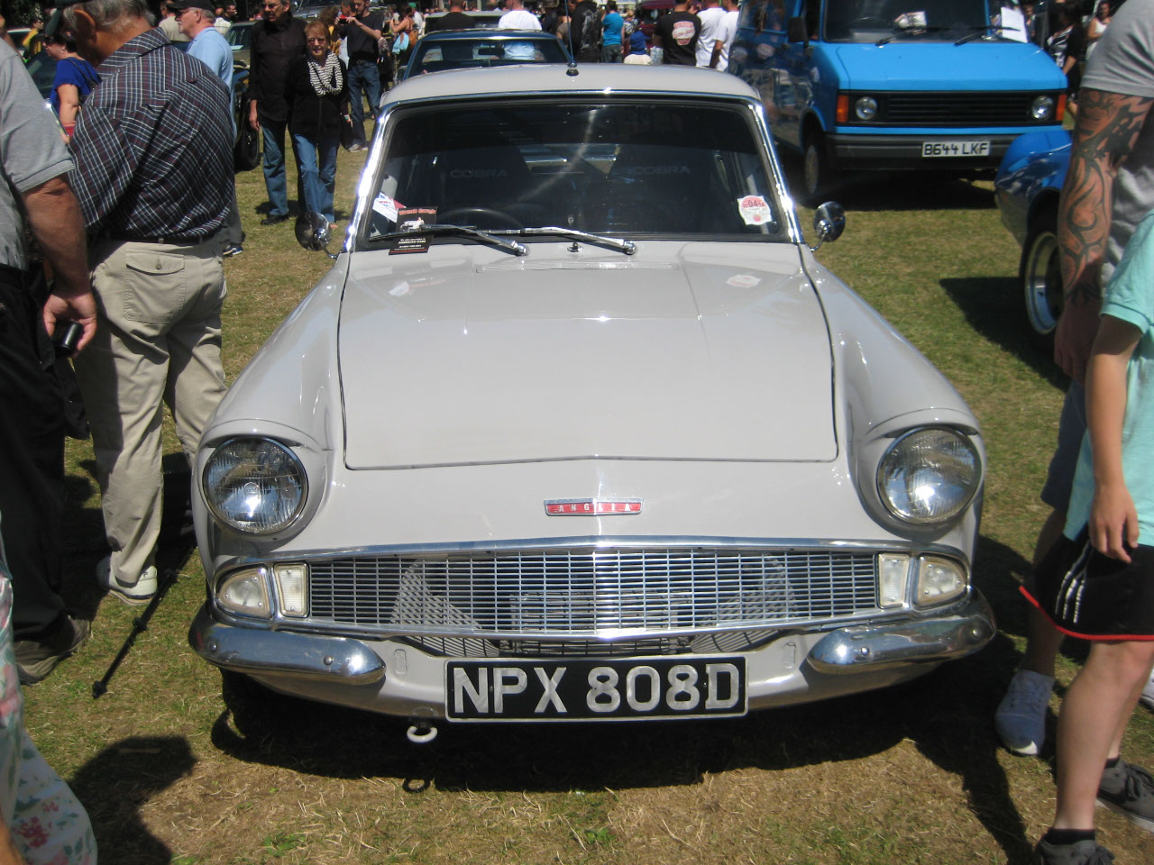 125