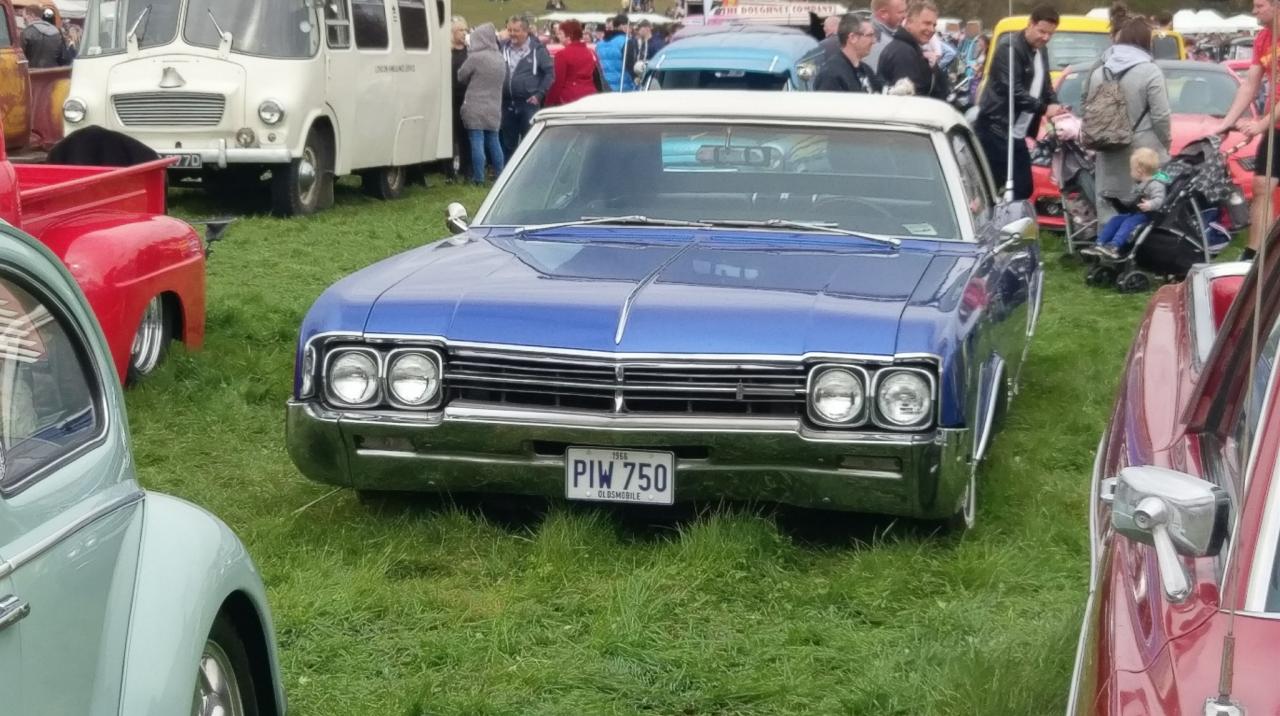 208