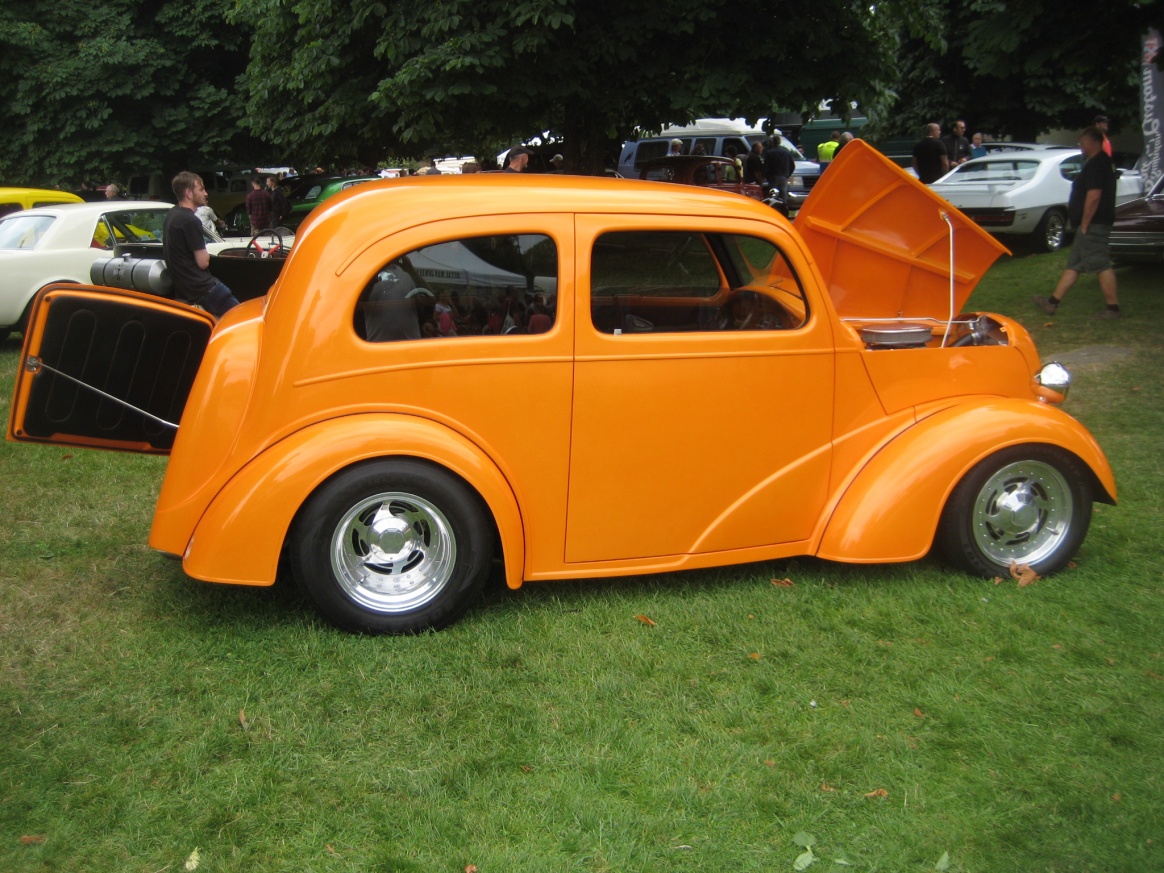 256