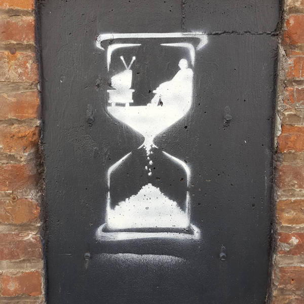 amount of time left to catch up binge watching game of thrones before someone ruins it for you