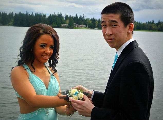 corsage concealer