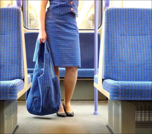 damn it break why is there a picture of an empty bus