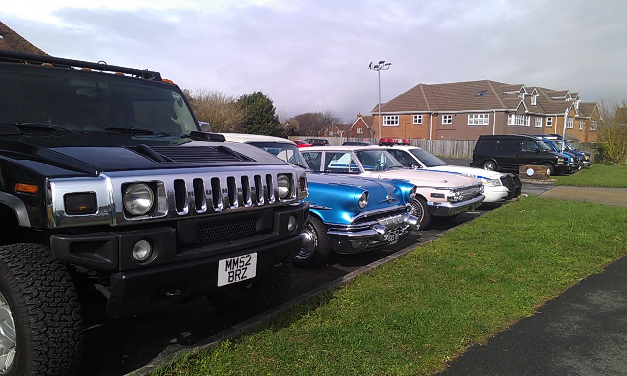 Hummer, Pontiac Starcheif, Mercury and NYPD police car