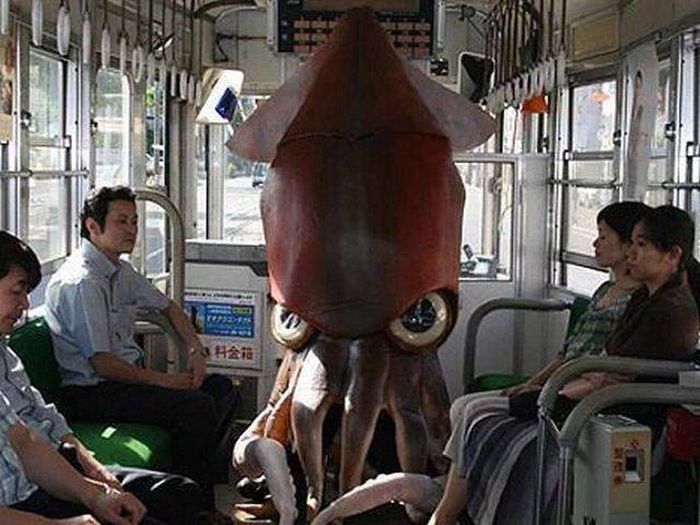 pro tip if you don t make eye contact it will still kill you