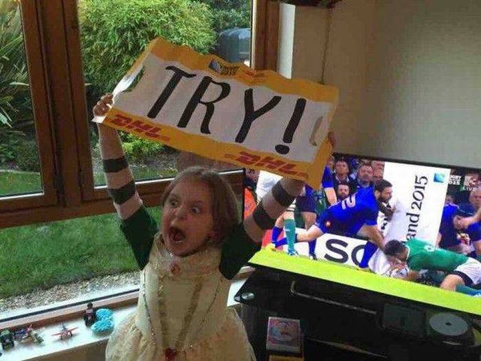 she just found out the people on tv can t hear her