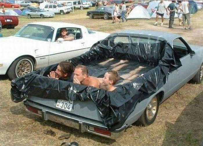 they are watching the thunderbird drag race