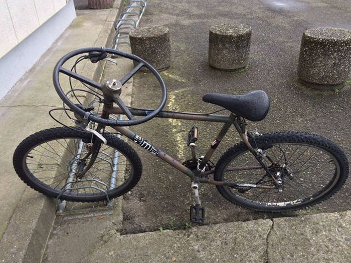when your bike wants to be a car