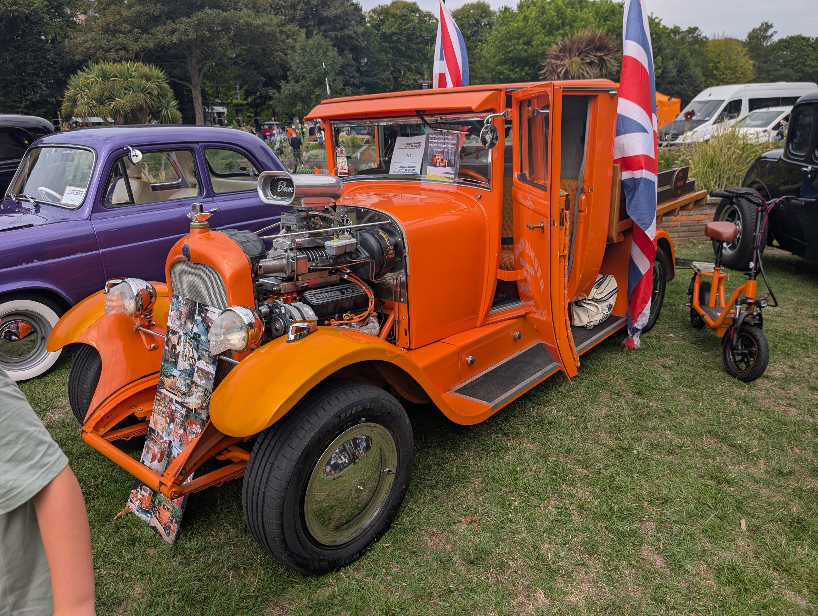 Worthing_Sunny_Sunday_2025_025.jpg
