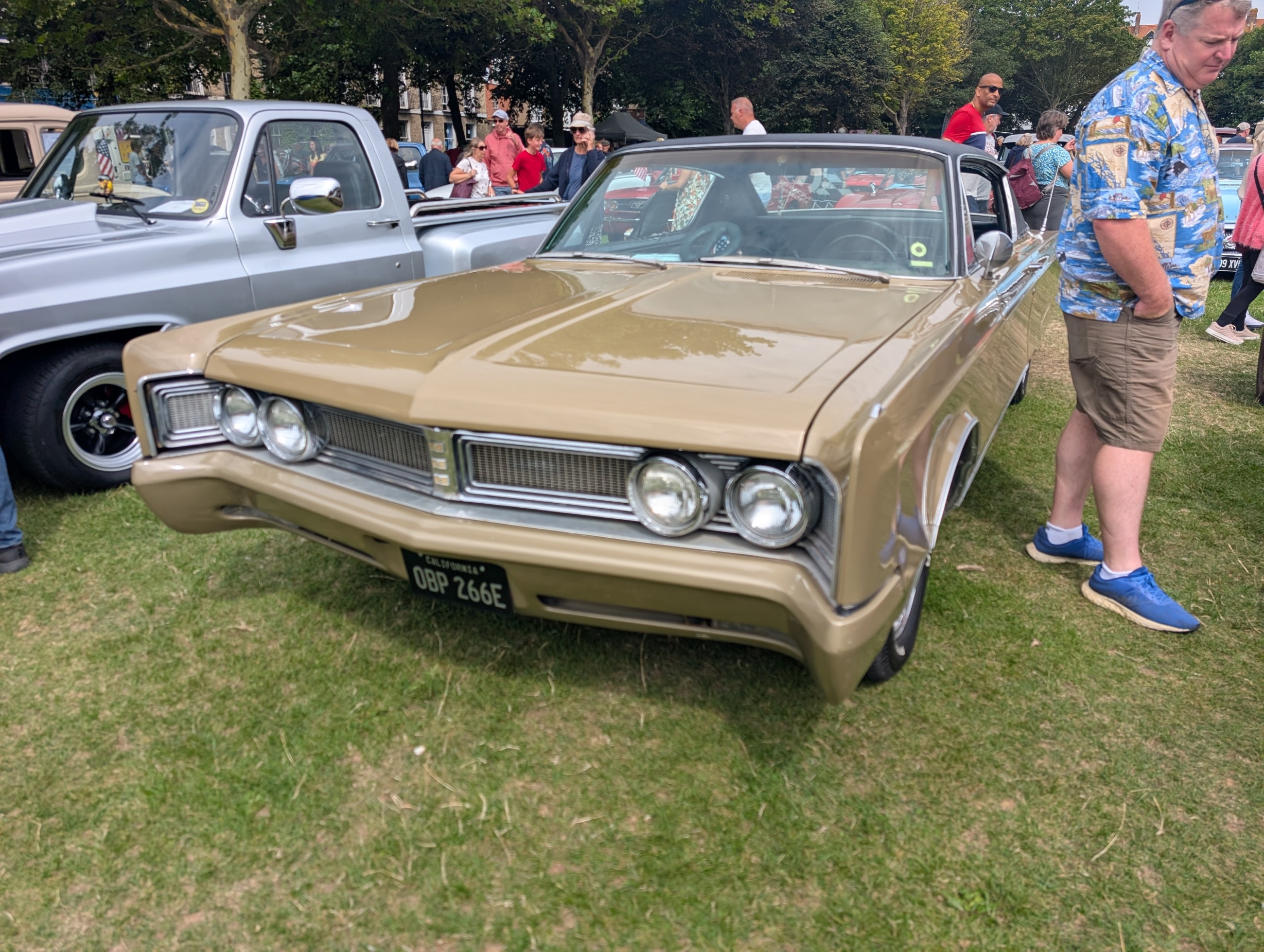 Worthing_Sunny_Sunday_2025_041.jpg