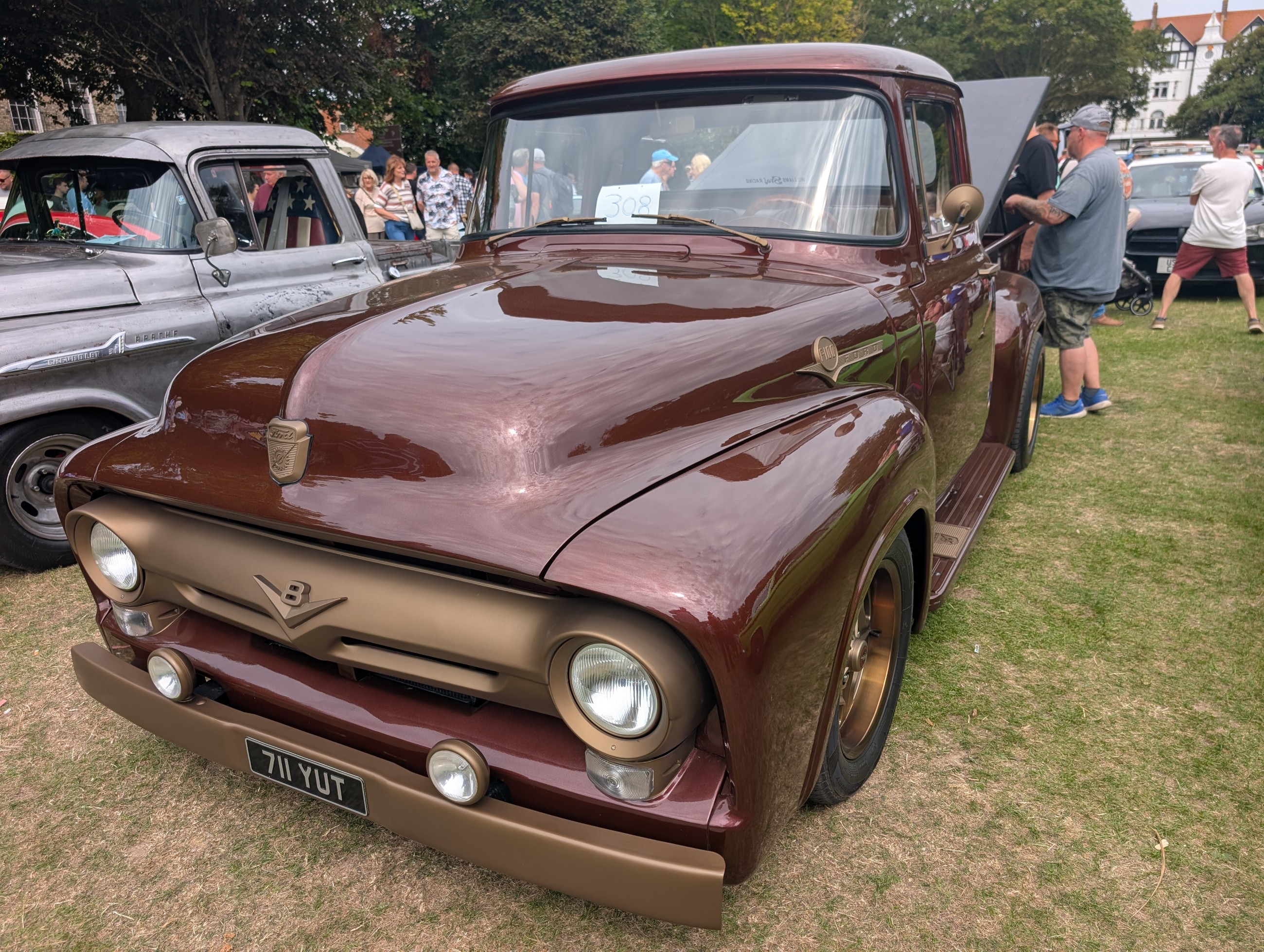 Worthing_Sunny_Sunday_2025_065.jpg