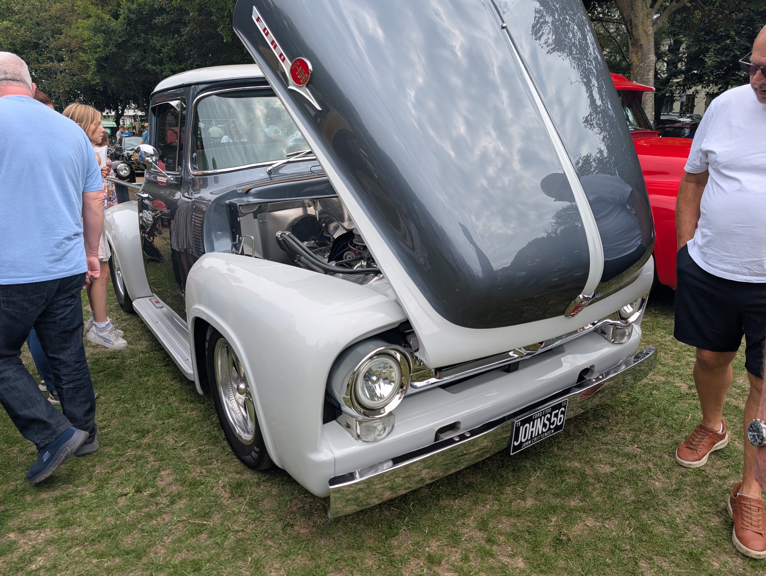 Worthing_Sunny_Sunday_2025_111.jpg